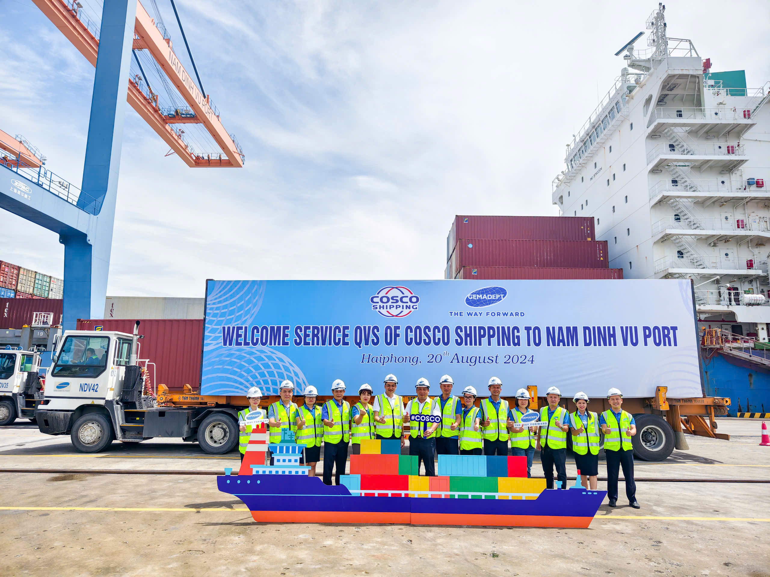 Cảng Nam Đình Vũ chào đón service QVS từ hãng tàu COSCO