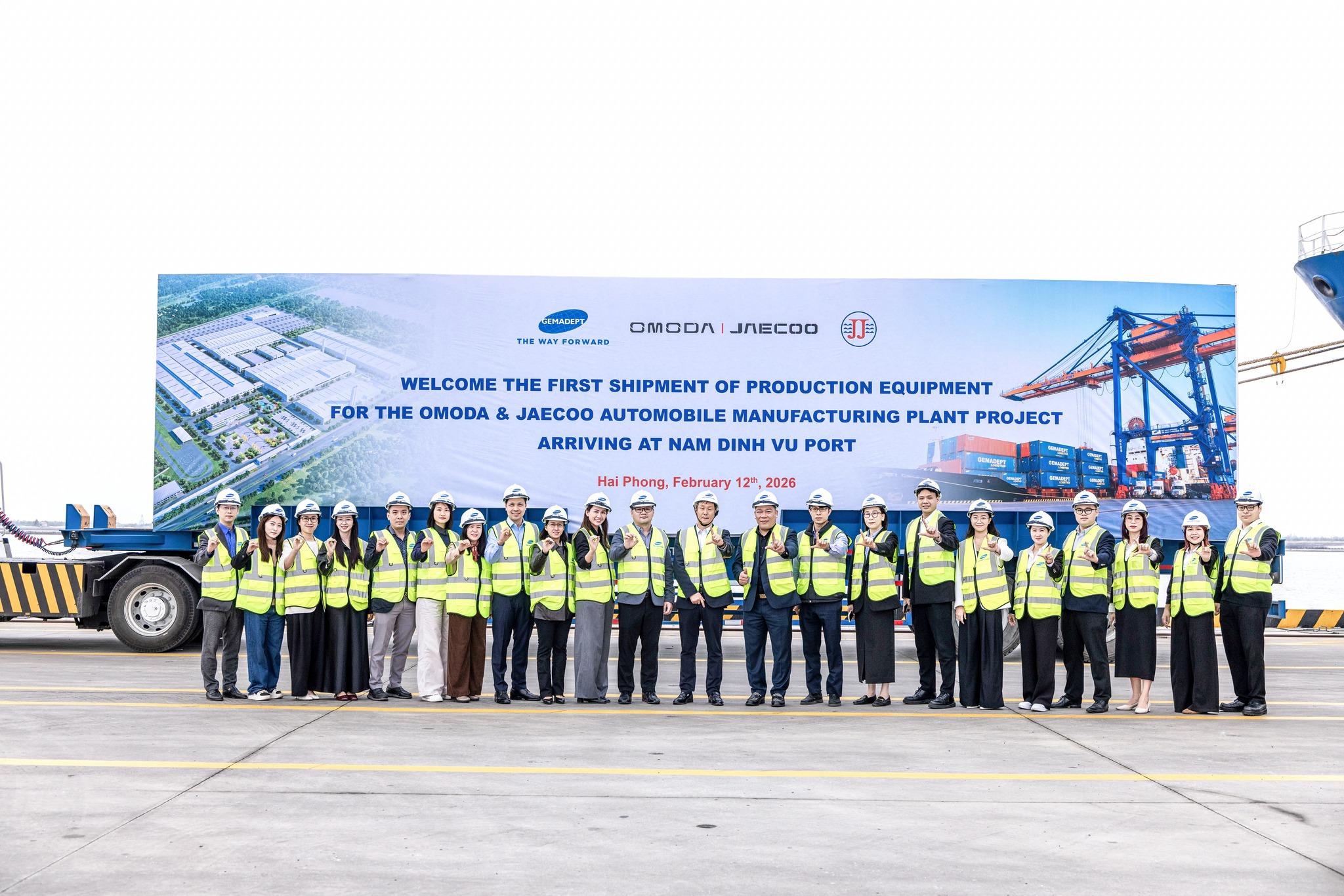 CẢNG NAM ĐÌNH VŨ CHÀO ĐÓN LÔ THIẾT BỊ SẢN XUẤT CỦA DỰ ÁN NHÀ MÁY SẢN XUẤT Ô TÔ OMODA & JAECOO VIỆT NAM